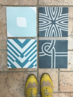 Liznylon on the hunt for tile inspiration, feeling blue & patterned